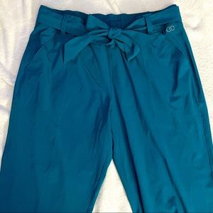 BRAND NEW Women’s Calia Every Day Pants Size Large